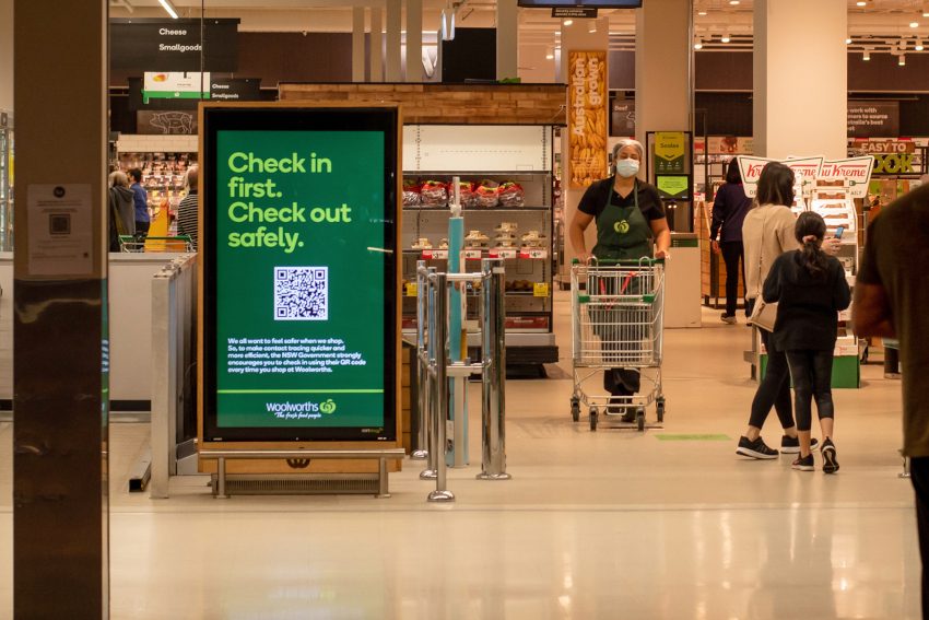Digital Signage for Grocery Stores and Supermarkets