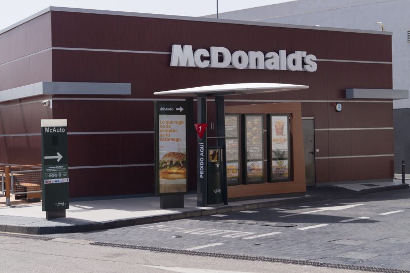 McDonald's delivers digital signage at the drive thru